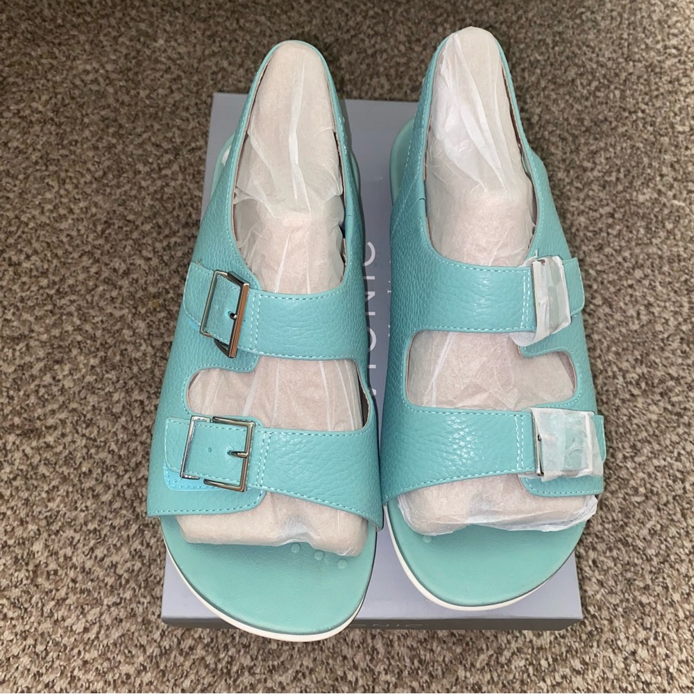 Vionic Leather Adjustable Buckle Sandals